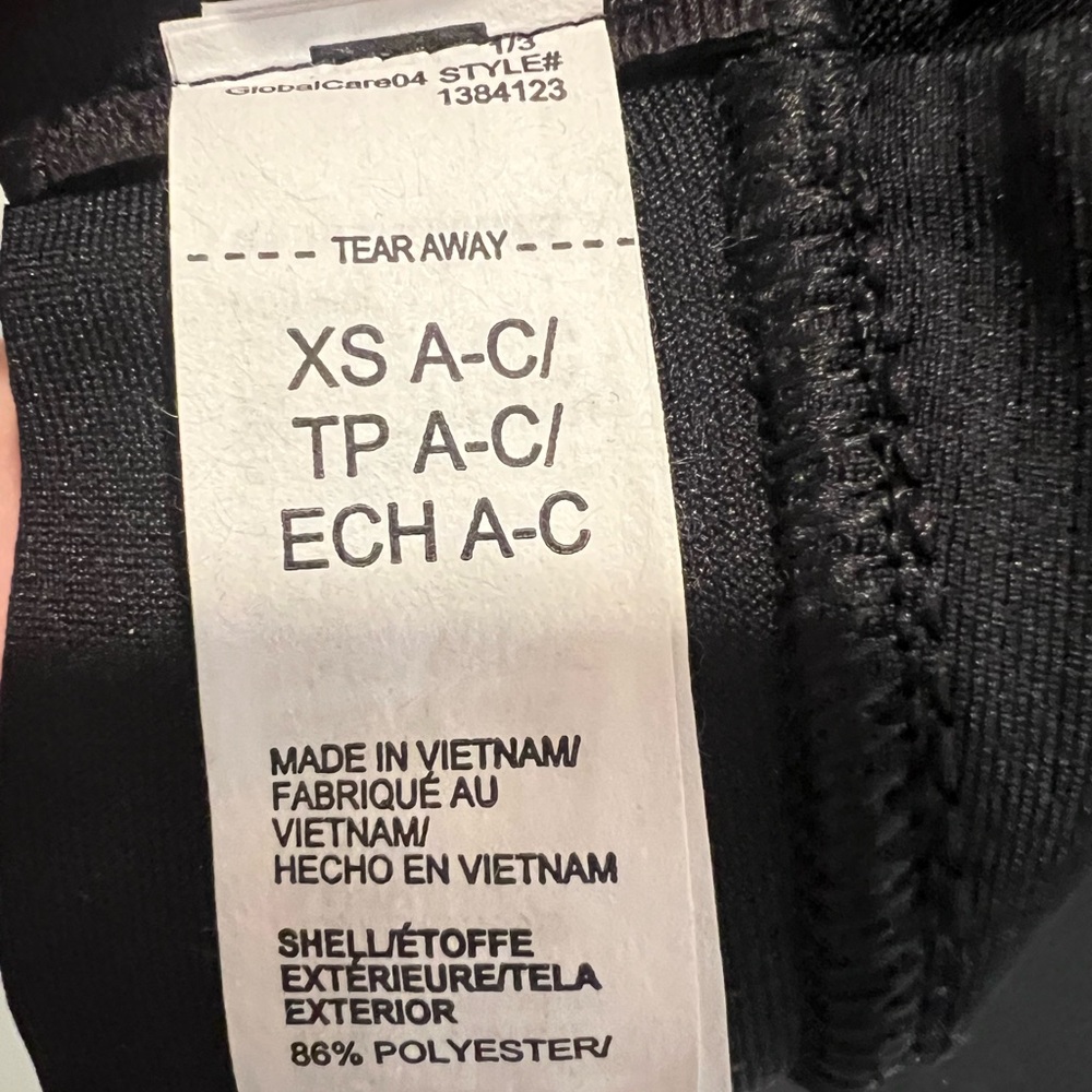 🆕 NWT Under Armour Infinity Mid 2.0 Black Sports Bra with Logo Straps - Picture 7 of 8
